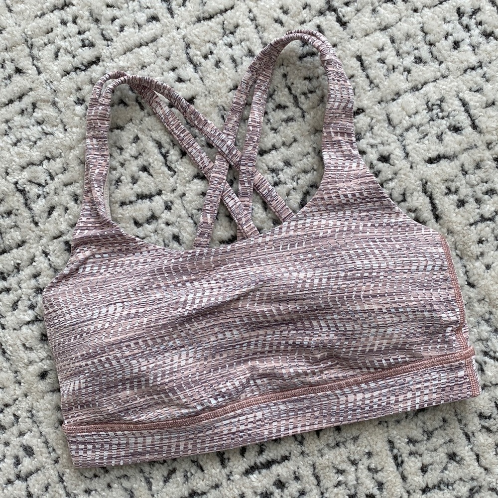 NEW Lululemon Energy bra size 4